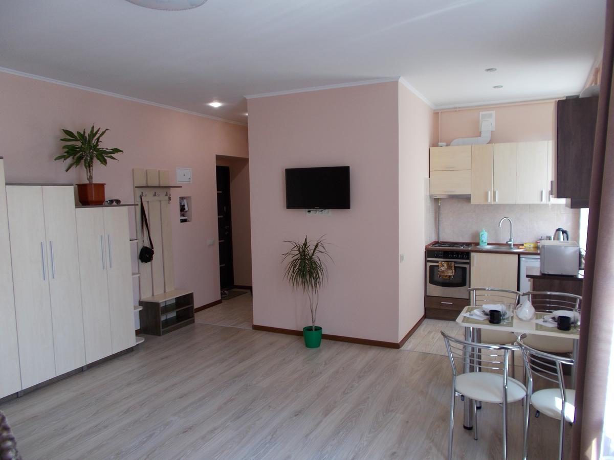 Apartment Near The Forum Mall Львов Экстерьер фото