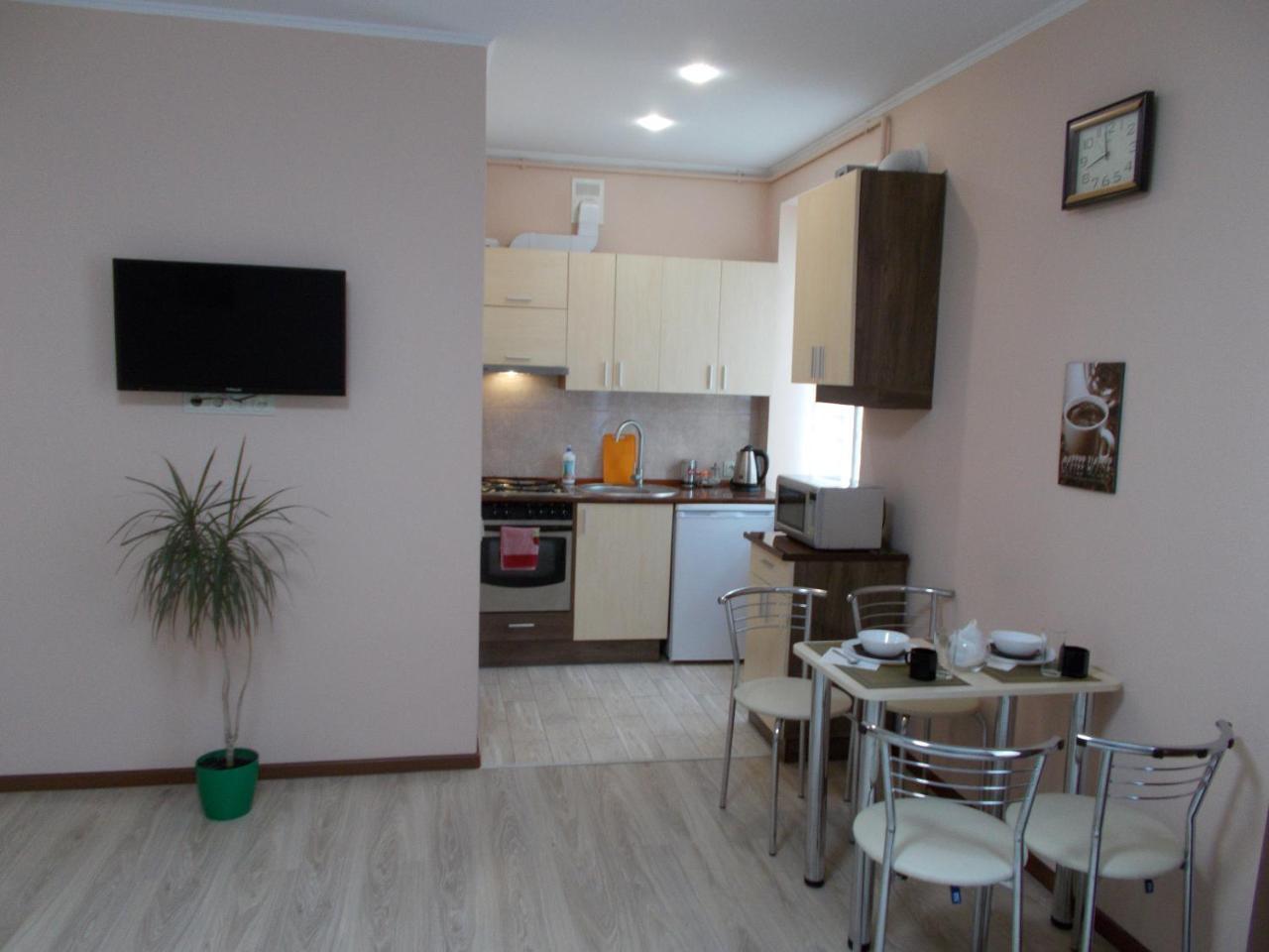Apartment Near The Forum Mall Львов Экстерьер фото