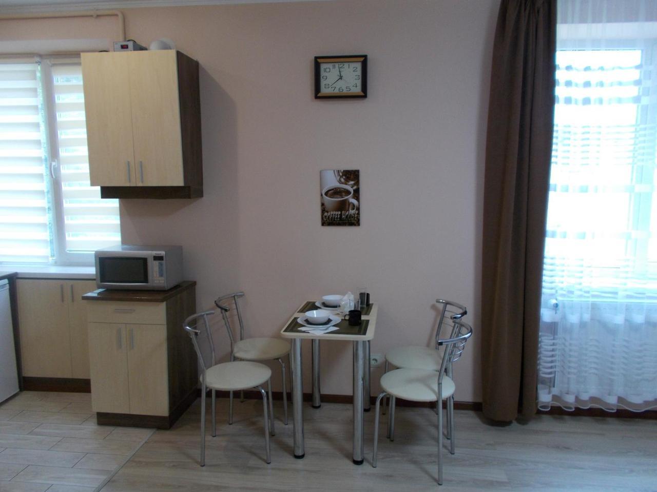 Apartment Near The Forum Mall Львов Экстерьер фото